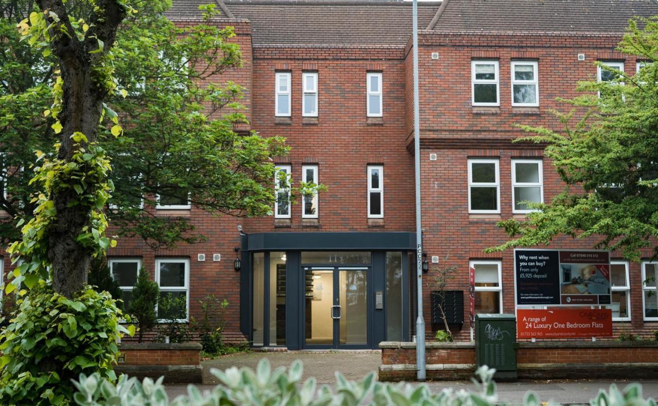 Park House - City Centre Apartment Peterborough Exterior photo